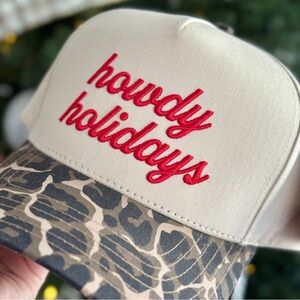 NWT Christmas Themed Trendy Trucker Hat ‘howdy holidays’ Adjustable Cap